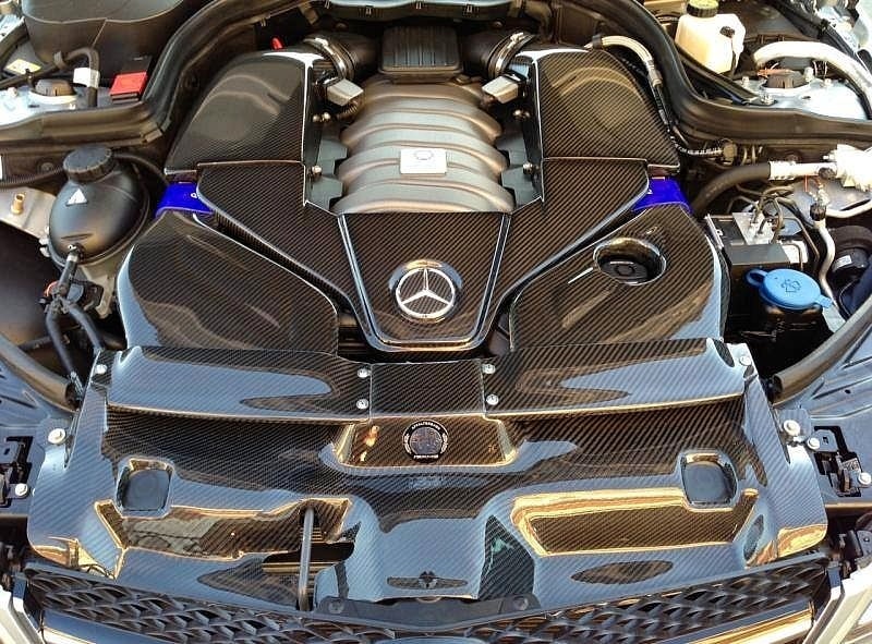 W204 AMG C63 - AirWing Carbon fiber Cold Air Intake cover 1